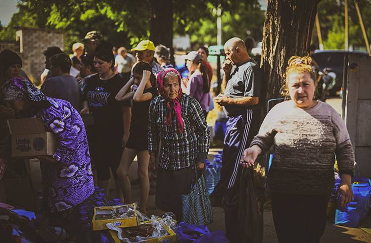 Ukrayna'daki Pavlivka köyünde evler kullanılamaz hale geldi 1